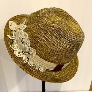 Daniele Meucci straw hat fedora